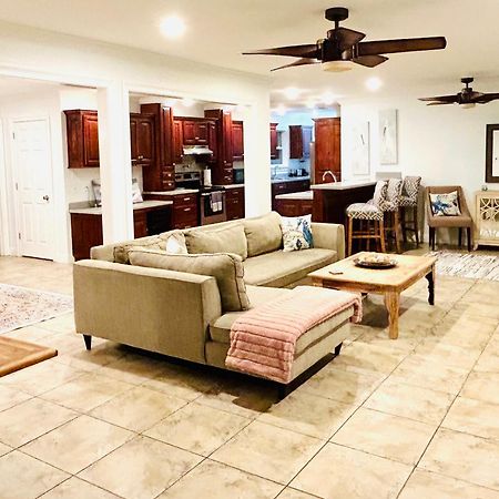 4/3 Home Centrally Located, Beach, Casino, Airport, Dining, Golfing, Shopping, Entertainment Gulfport Eksteriør billede