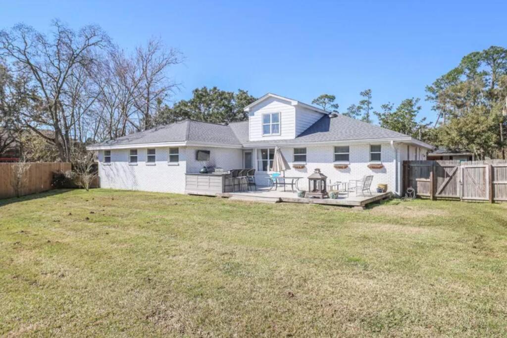 4/3 Home Centrally Located, Beach, Casino, Airport, Dining, Golfing, Shopping, Entertainment Gulfport Eksteriør billede