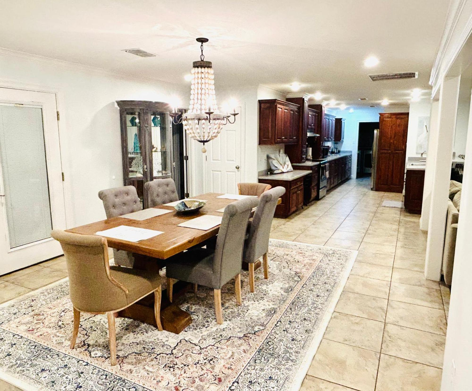 4/3 Home Centrally Located, Beach, Casino, Airport, Dining, Golfing, Shopping, Entertainment Gulfport Eksteriør billede